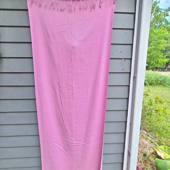 Pink Pashmina feels like Cashmere - Picture 1 of 8